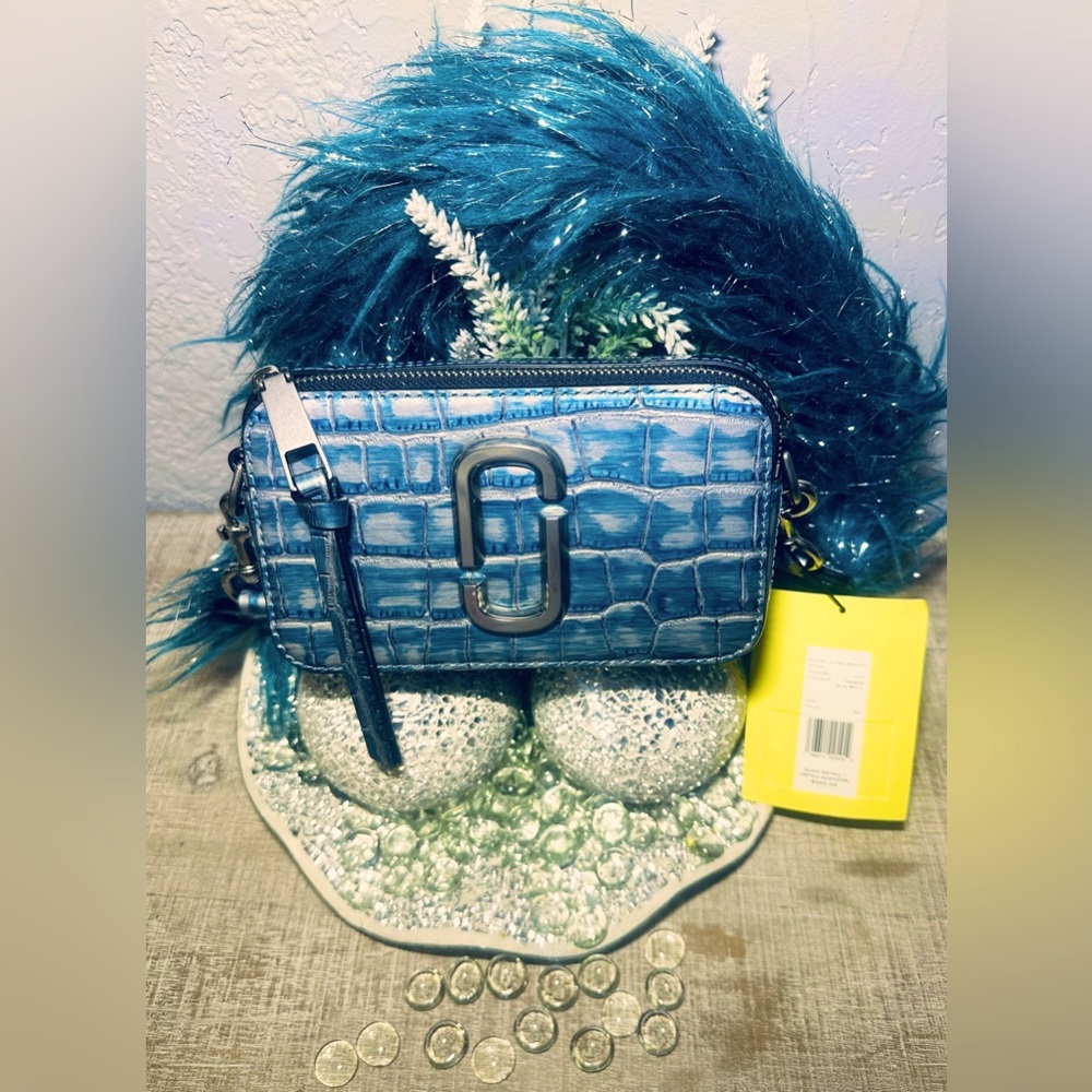 Marc Jacobs Stylish Blue Croc-Embossed Crossbody Bag-Dust included!!💖(#0169) - Picture 4 of 10